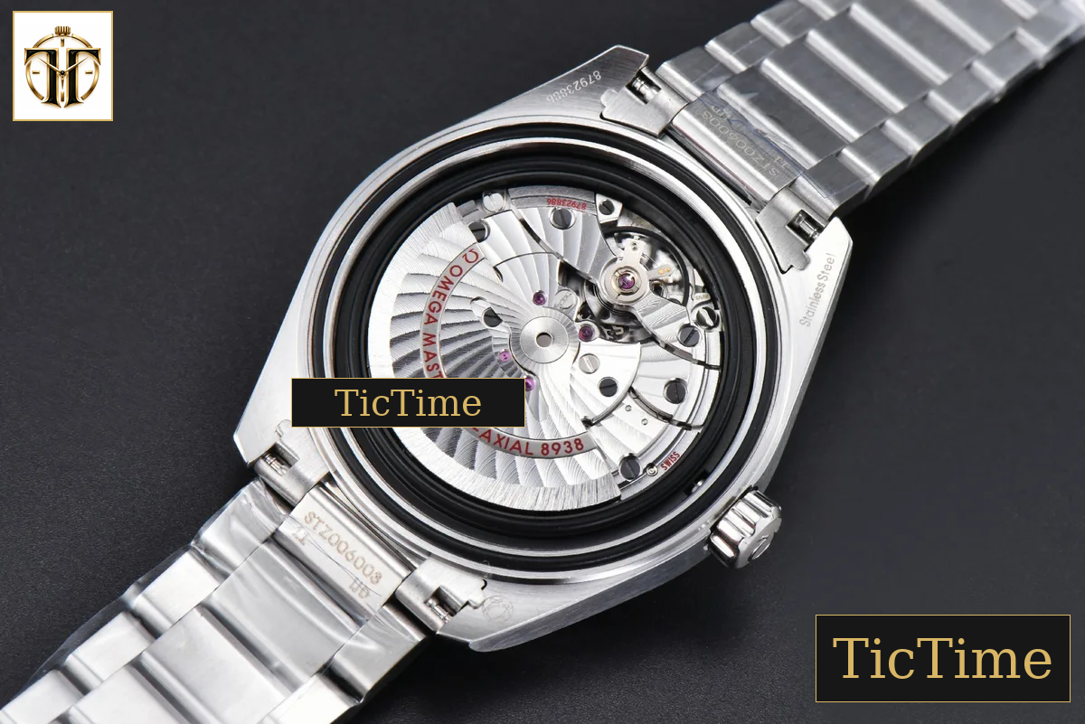 Aqua Terra 150m GMT Worldtimer 43mm VSF Ice Blue Dial SS Bracelet A8938 — foto 22