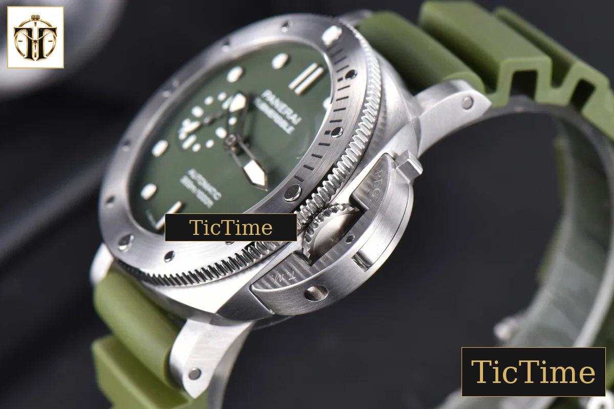 Luminor Submersible PAM1055 42mm VSF Green Rubber Strap P.900 — foto 13