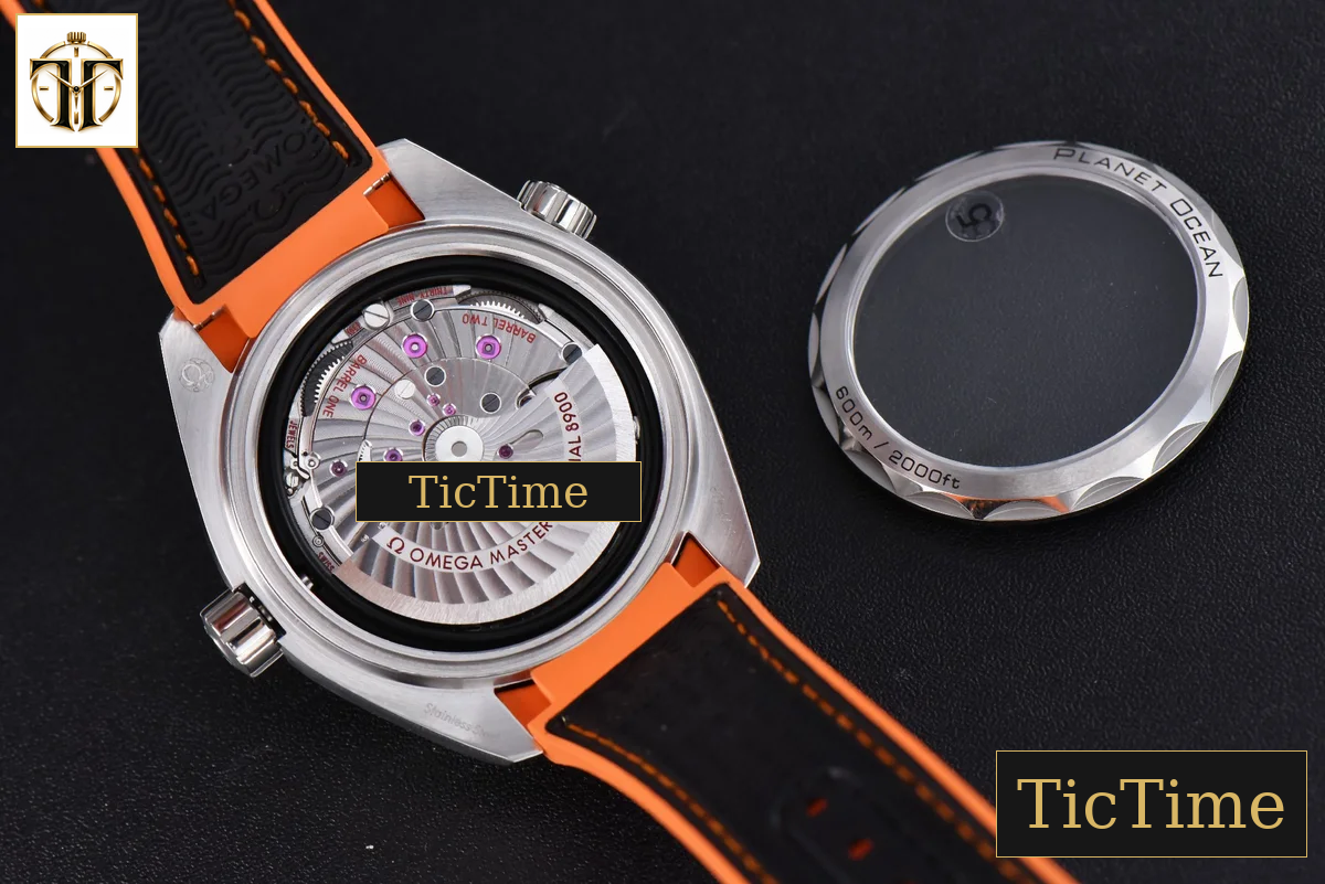 Planet Ocean 600m 43.5mm VSF Black Dial 1/4 Orange Bezel Rubber Strap A8900 — foto 15
