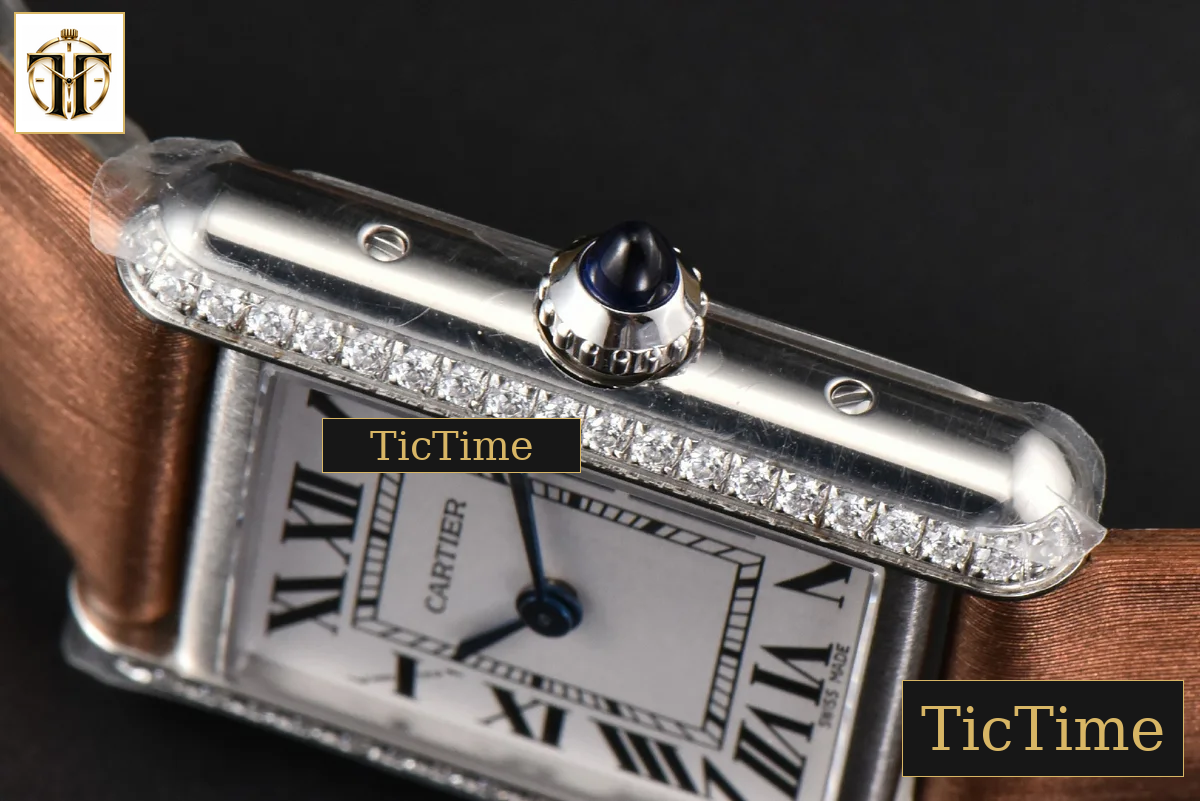 Tank Must Small 29.5×22mm K11F Diamond White Dial Brown Smooth Strap Quartz — foto 12