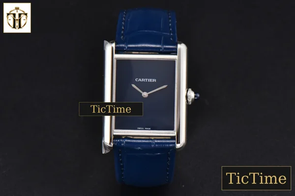 Foto frontal — Tank Must Large 33.7×25.5mm K11F Blue Dial Blue Leather Strap Quartz