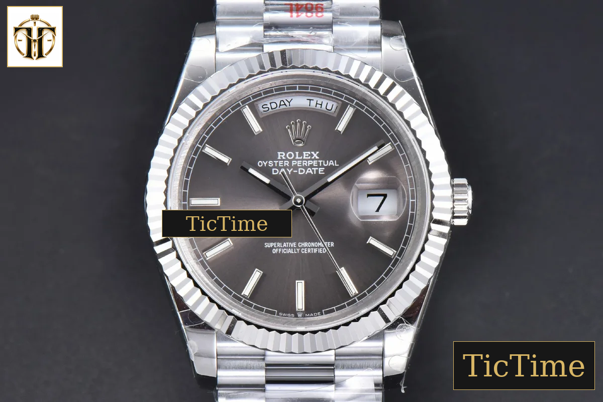 DayDate 40mm GMF Gray Dial Lume Marker President Bracelet A2836 — foto 2
