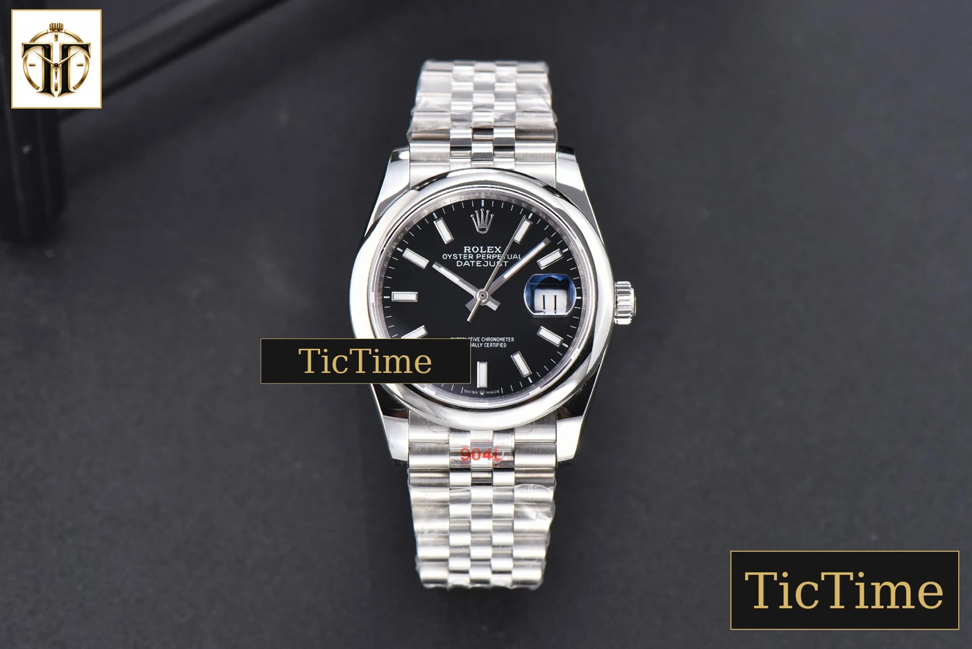 Vista frontal — DateJust 36mm GMF SS Smooth Bezel Black Dial Stick Marker Jubilee Bracelet VR3235
