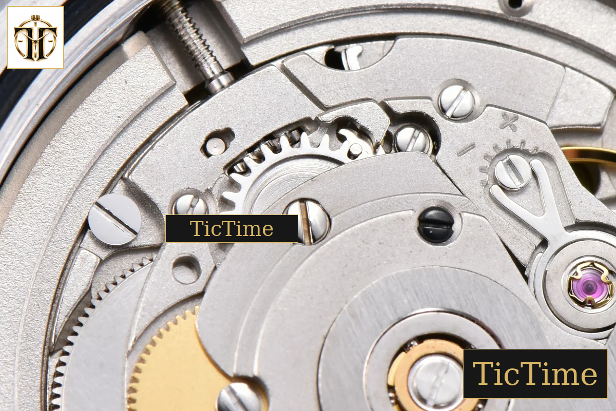Black Bay GMT Pro 39mm ZF SS Black Dial SS Bracelet A2836 — foto 33