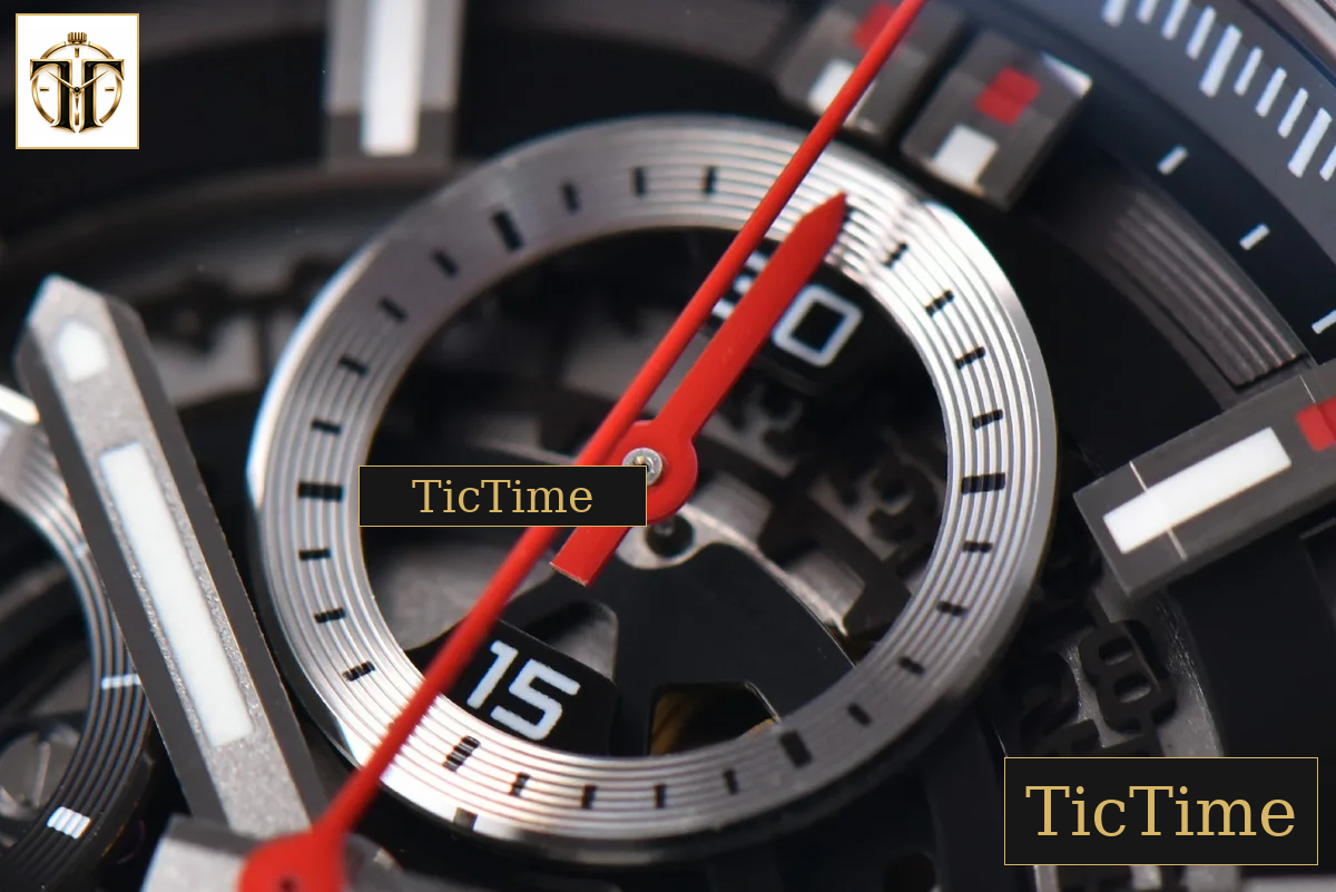 Calibre Heuer 01 Chrono 45mm XF PVD Skeleton Black Dial Red Hand Black Rubber Strap A1887 — foto 6