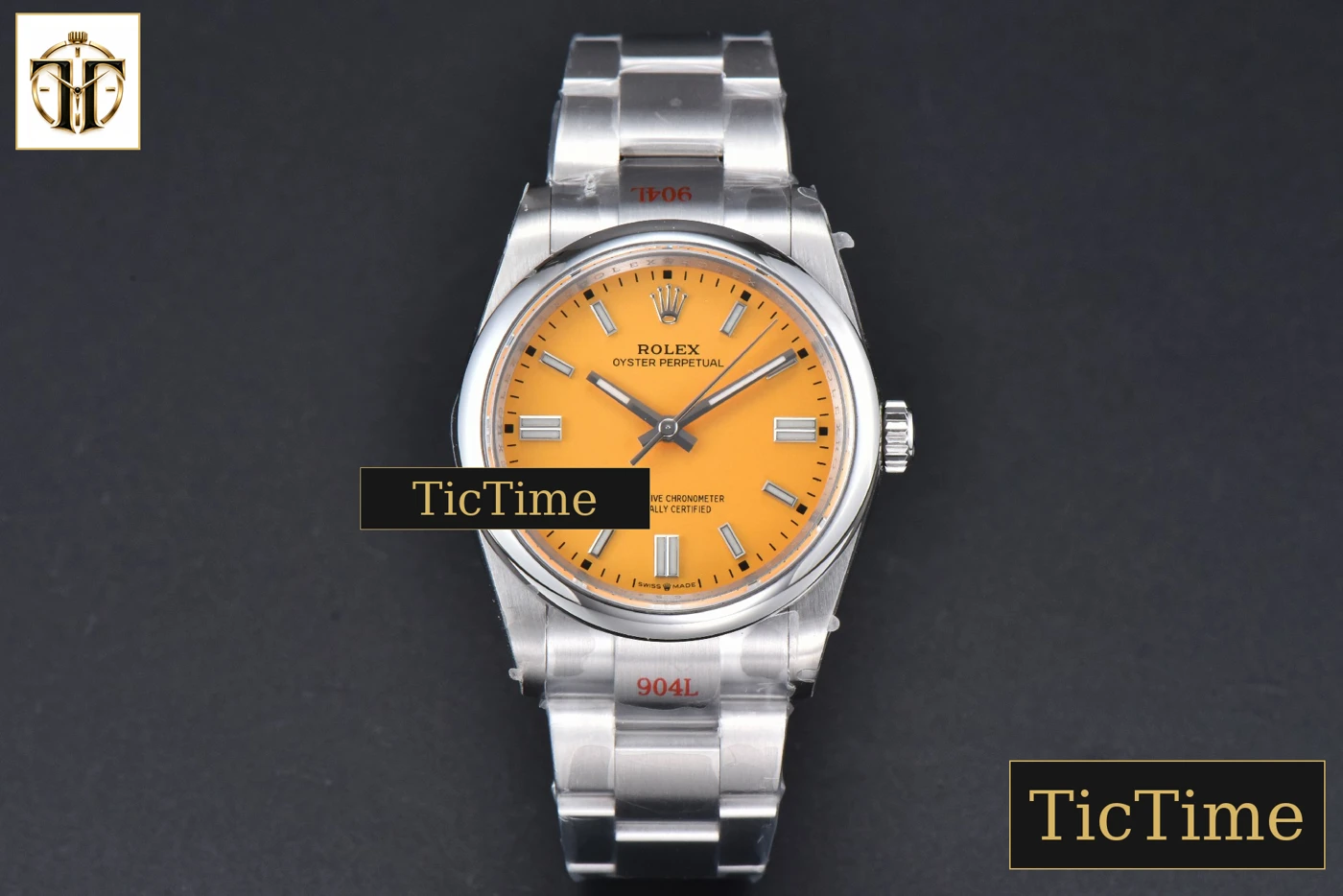 Vista frontal — Oyster Perpetual 904L 126000 36mm GMF Yellow Dial SS Bracelet VR3230