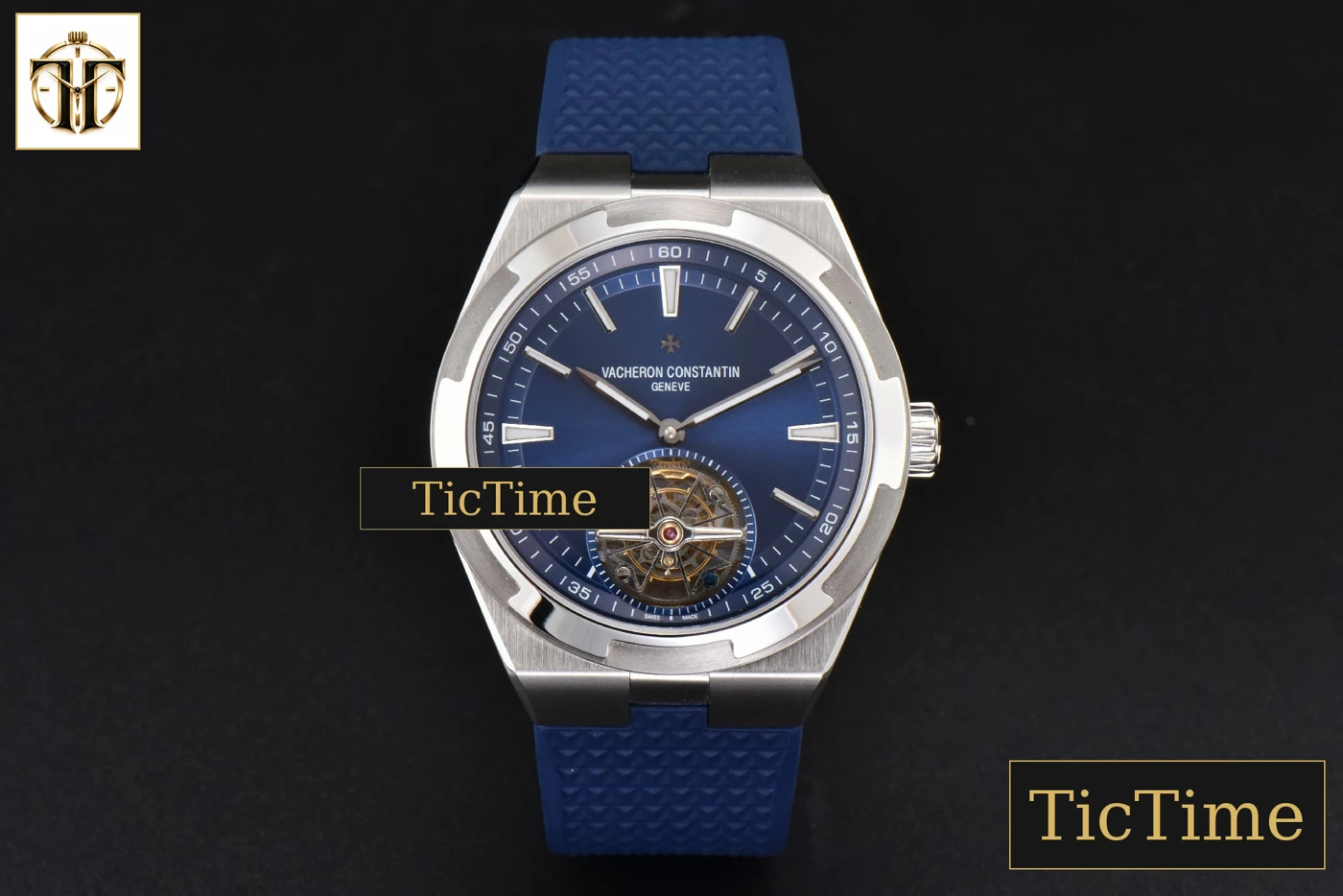 Vista frontal — Overseas Tourbillon 6000V 42.5mm BBRF Blue Dial Blue Rubber Strap Tourb
