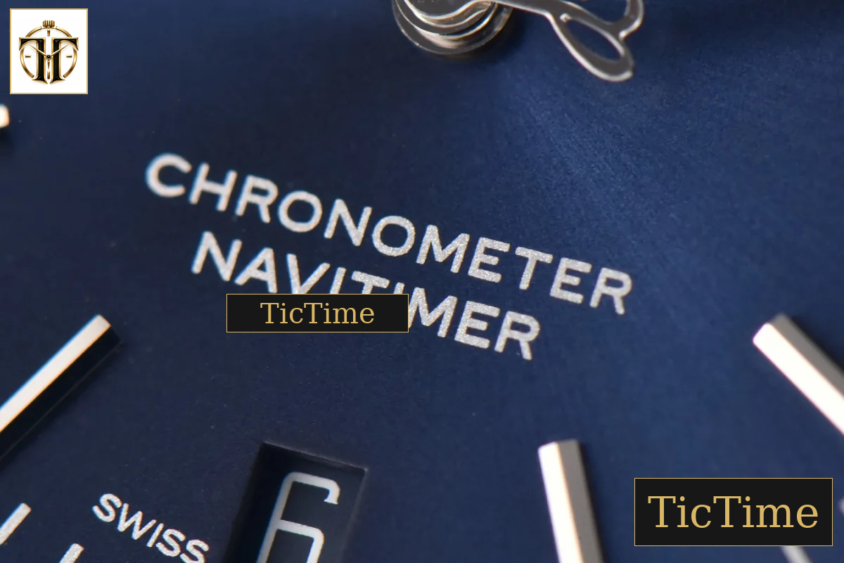 Navitimer 41mm V7F Blue Dial Blue Leather Strap A2824 — foto 6