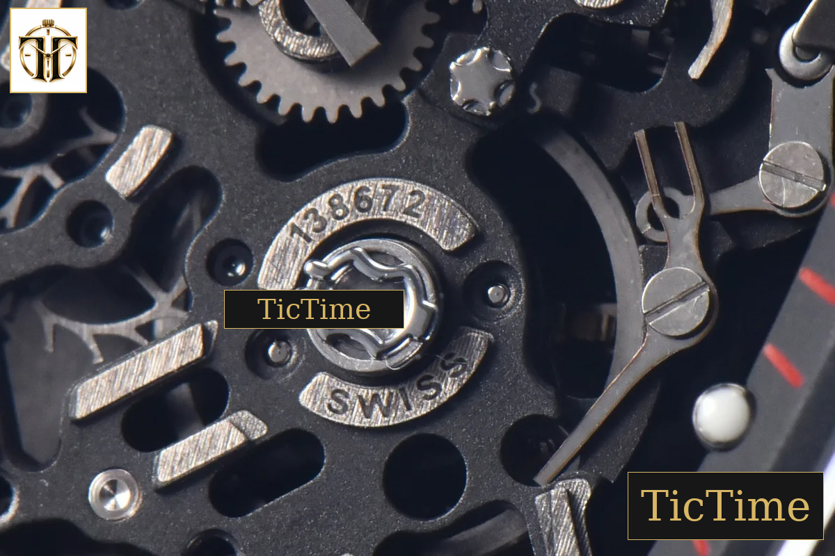 RM035-02 42mm T+F Black Forged Carbon Black Skeleton Dial Red Crown Black Rubber Strap RMUL2 — foto 9