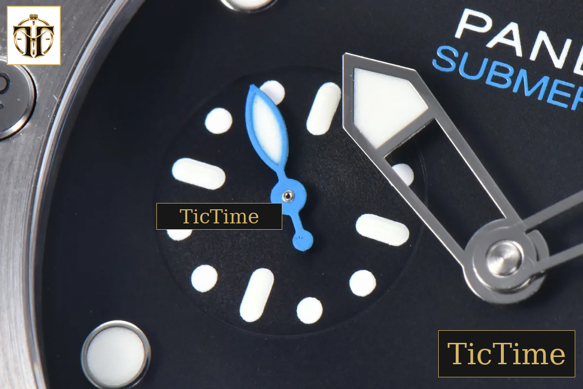 Submersible Quaranta PAM1229 44mm TTF Black Dial Rubber Strap P9010 — foto 6
