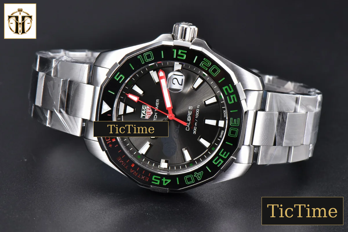 Aquaracer Calibre 5 GMT 43mm OF Green/Red Bezel Black Dial SS Bracelet Swiss SW200 — foto 14