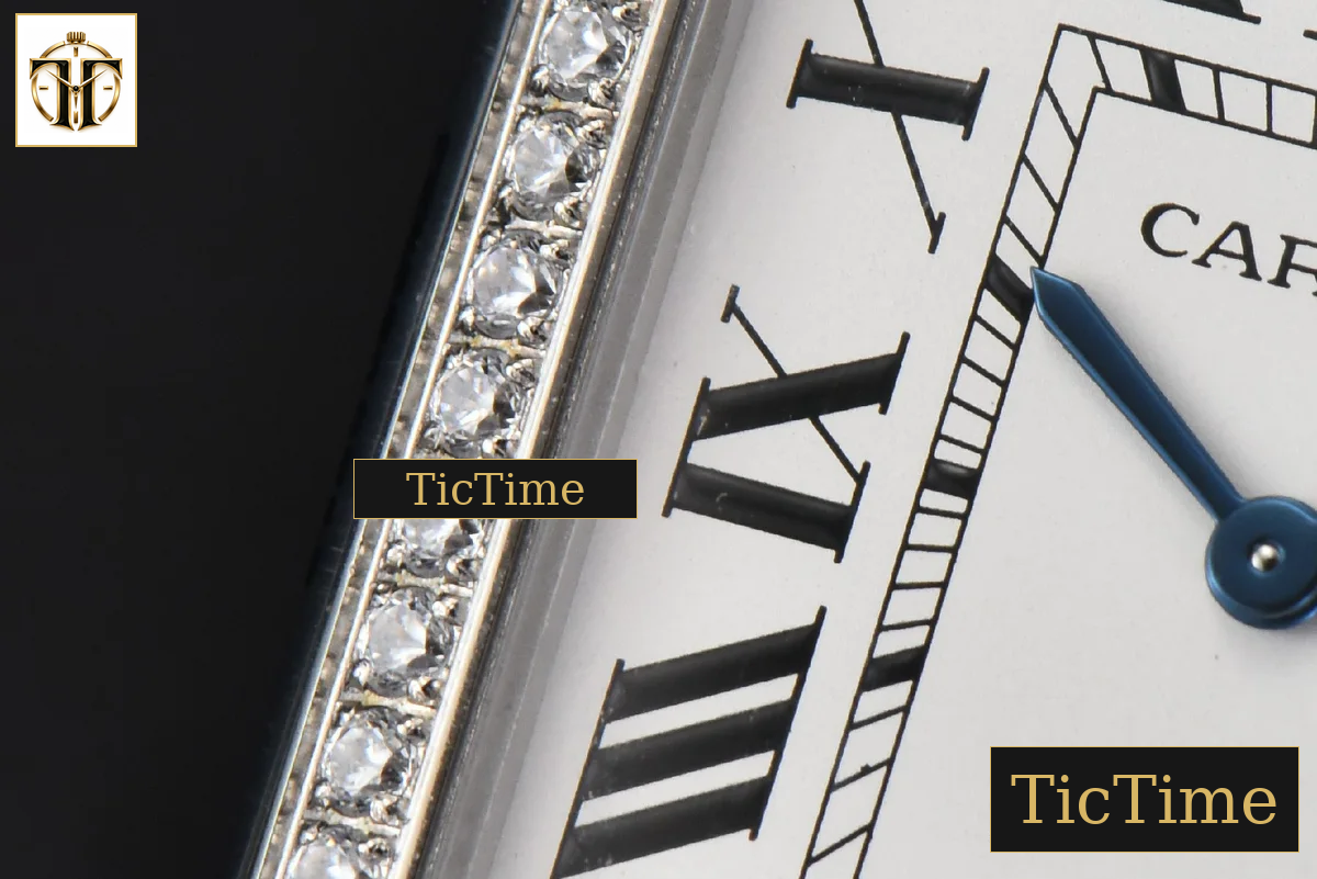 Tank Must Large 33.7×25.5mm K11F Diamond White Dial Black Croc Strap Quartz — foto 6