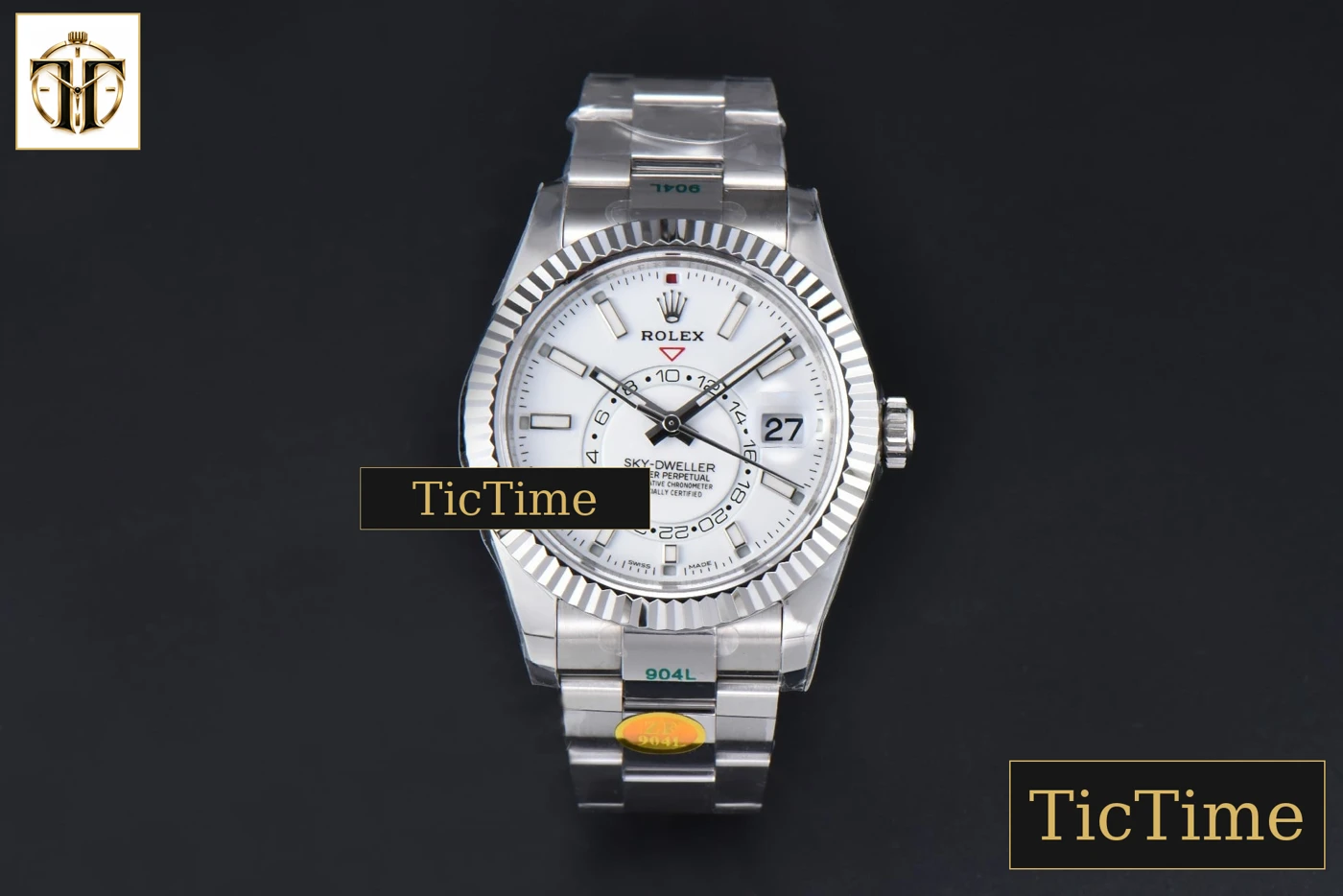 Vista frontal — Sky-Dweller 904L 326934 42mm ZF White Dial SS Bracelet A2824