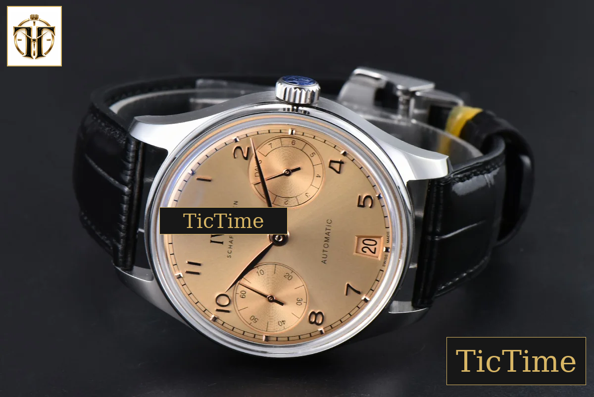 Portugieser Automatic 7 Days IWC0559C 42mm APSF YG Dial Gold Numeral Markers Black Leather Strap A52010 — foto 12