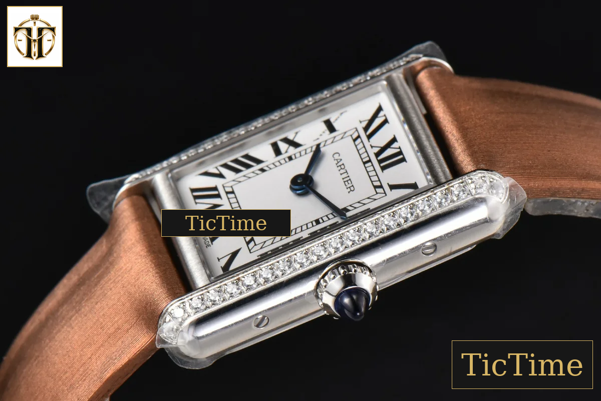 Tank Must Small 29.5×22mm K11F Diamond White Dial Brown Smooth Strap Quartz — foto 9