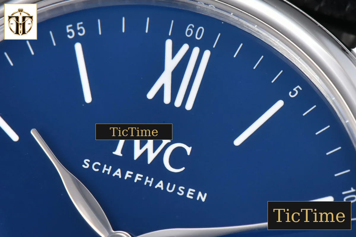 Portofino 40mm V7F Blue Dial Black Leather Strap A2892 — foto 5