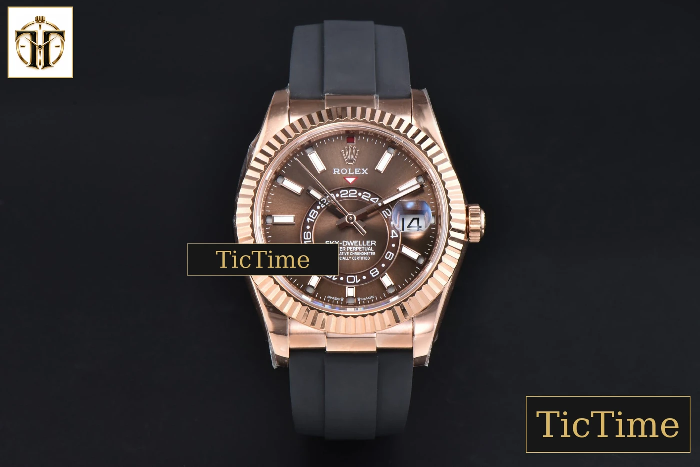 Vista frontal — Sky-Dweller 336935 42mm ZF RG Case Brown Dial Rubber Oysterflex Strap (Tungsten) A23J