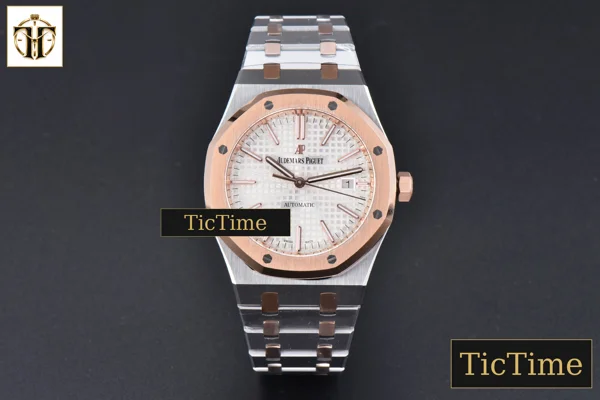Foto frontal — Royal Oak 15400 41mm IPF RG/SS White Textured Dial RG/SS Bracelet SA3120