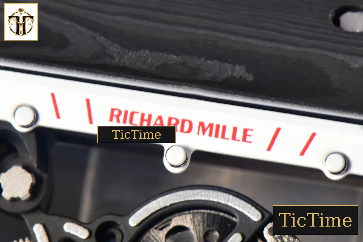 NTPT RM055 43mm ZF White/Red Bezel Black Crown Black Rubber Strap V6 RMUL2 — foto 6