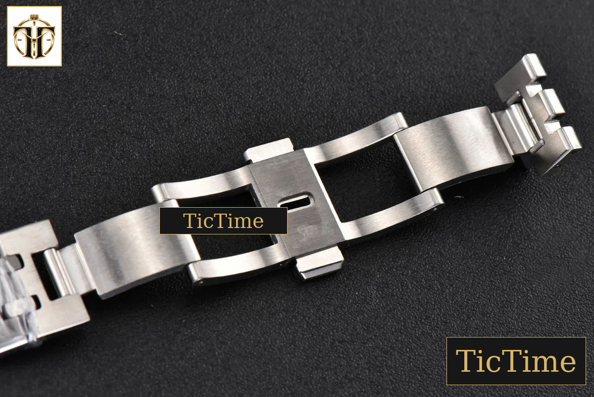 Royal Oak Ladies 33mm 8F White Dial SS Bracelet Swiss Quartz — foto 27