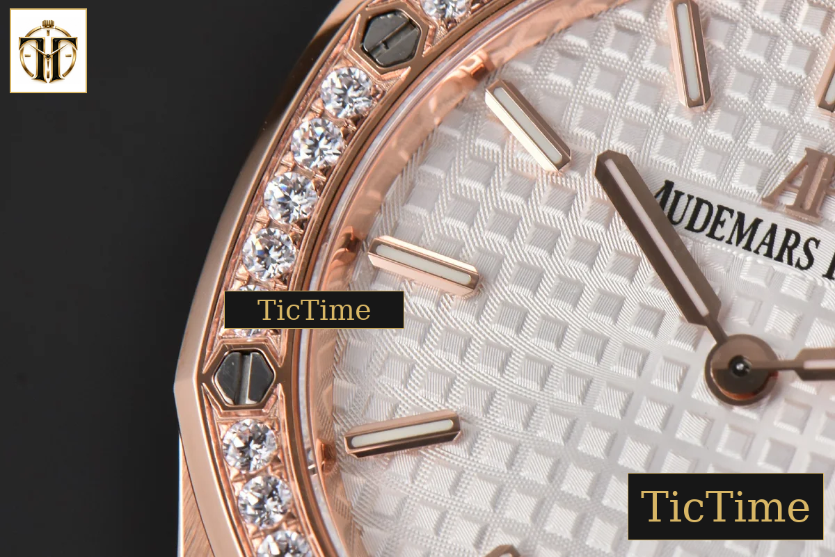 Royal Oak Ladies 33mm 8F RG Diamond White Dial RG Bracelet Swiss Quartz — foto 7
