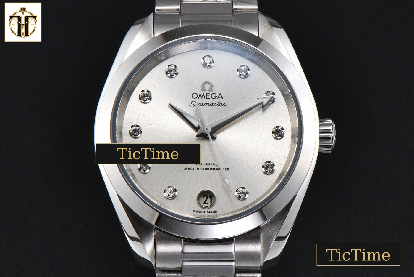 Vista frontal — Aqua Terra 150M Ladies 34mm VSF Silver Dial Diamond Marker SS Bracelet A8800