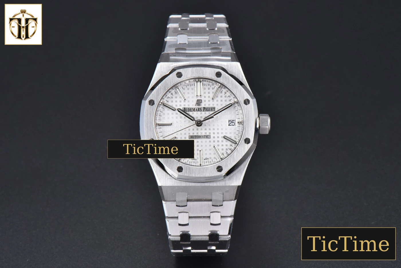 Vista frontal — Royal Oak 15450 37mm APSF SS White Textured Dial SS Bracelet A3120