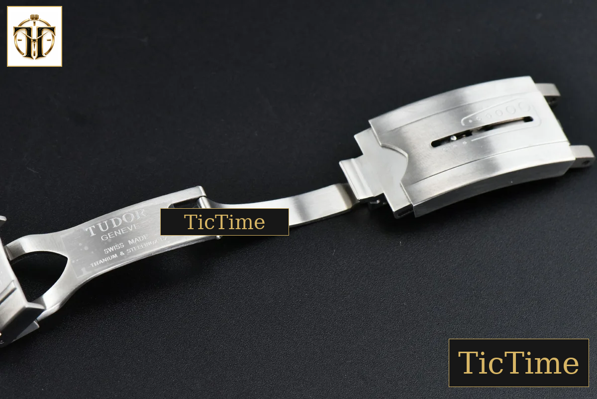 Pelagos 42mm XF Black Gray Titanium Bracelet A2824 — foto 15