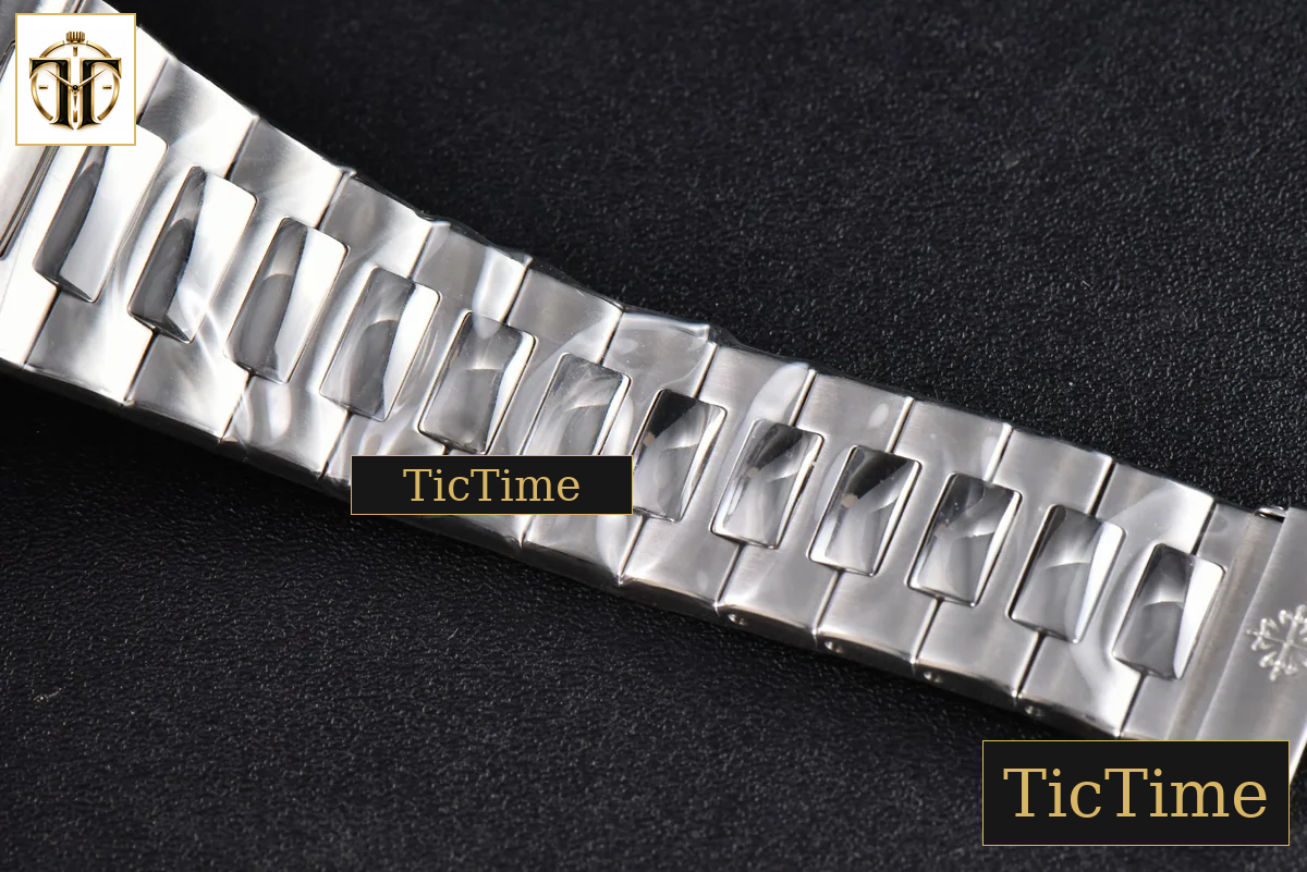 Nautilus 5711 40mm 3KF White Dial SS Bracelet V3 A324 — foto 11