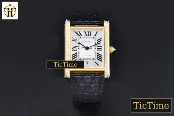Foto frontal — Tank Solo XL Automatic 31mm x 41mm AF YG Diamond Black Croc Textured Leather Strap 9015