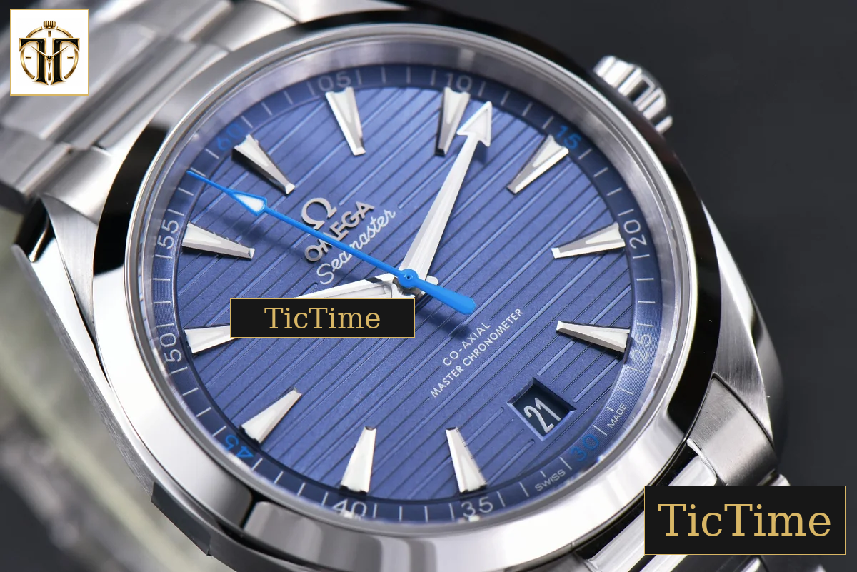 Aqua Terra 150M Light 41mm VSF Blue Dial Blue Hand Silver Markers SS Bracelet A8900 — foto 5