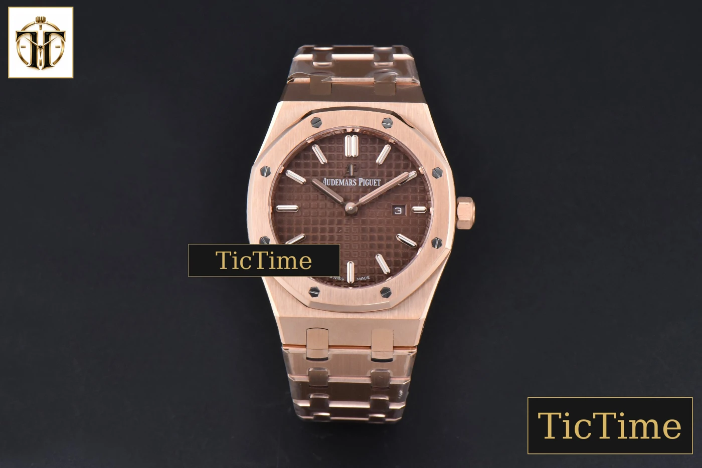 Vista frontal — Royal Oak Ladies 67650OR 33mm ZF RG Chocolate Dial RG Bracelet Quartz