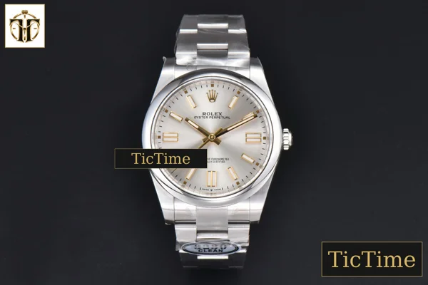 Foto frontal — Oyster Perpetual 904L 124300 41mm Clean Factory Silver Dial SS Bracelet VR3230