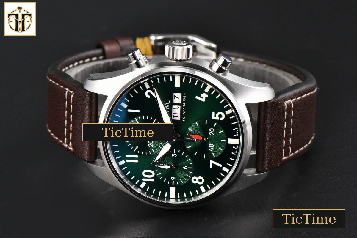 Pilot Chrono IW388103 41mm APSF Green Dial Brown Leather Strap SA69385 — foto 13