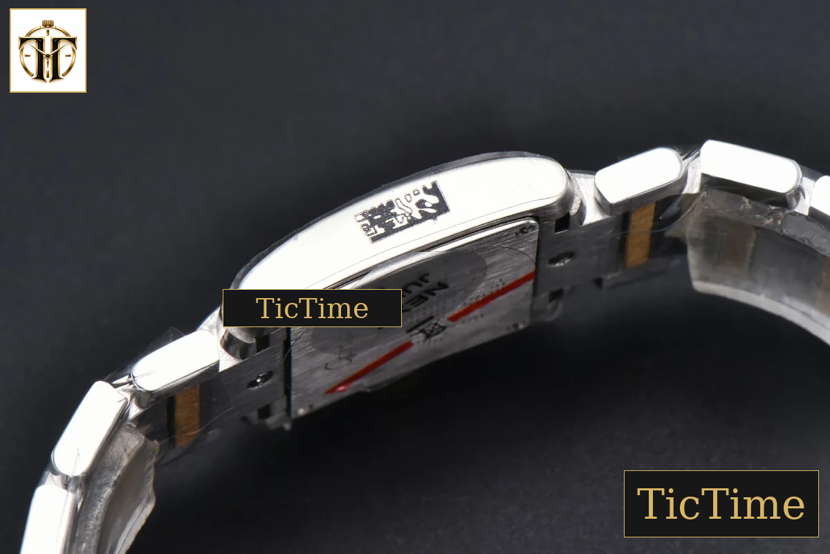 Tank Francaise Small 25.7mmx21.2mm 8848F Diamond YG/SS Bracelet Quartz — foto 14