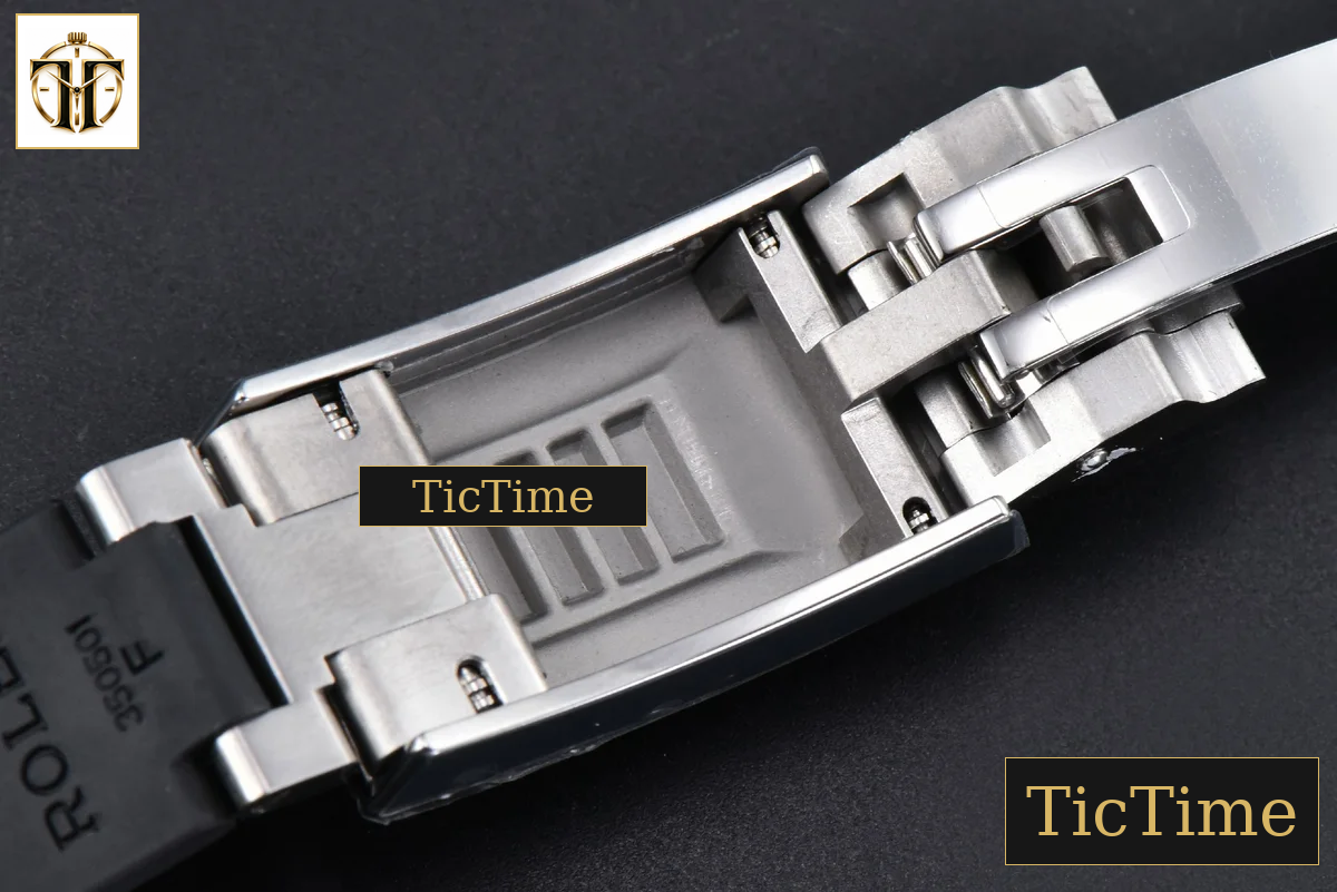 Daytona 126519 40mm BPF SS Black Dial Sliver Subdial Black Oysterflex Strap SH4131 — foto 37