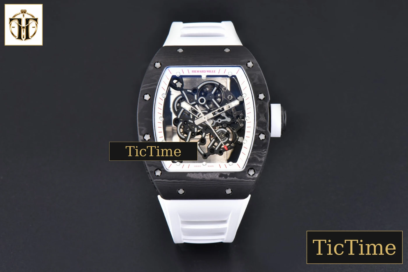 Vista frontal — NTPT RM055 43mm ZF White/Pink Bezel White Crown White Rubber Strap V6 RMUL2