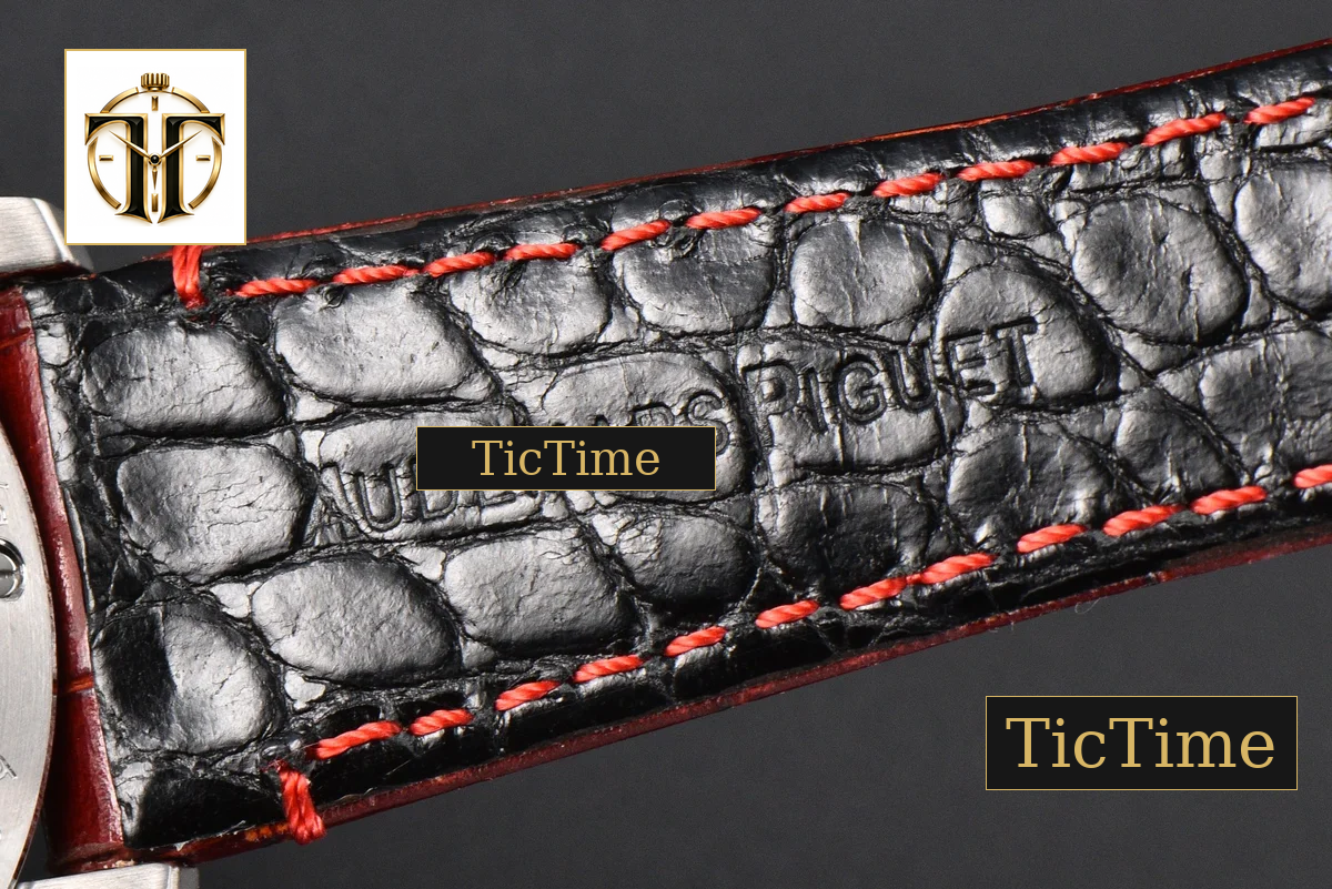 Code 11.59 Chrono 26393 41mm APSF SS Red/Black Dial Red Leather Strap SA4401 — foto 21