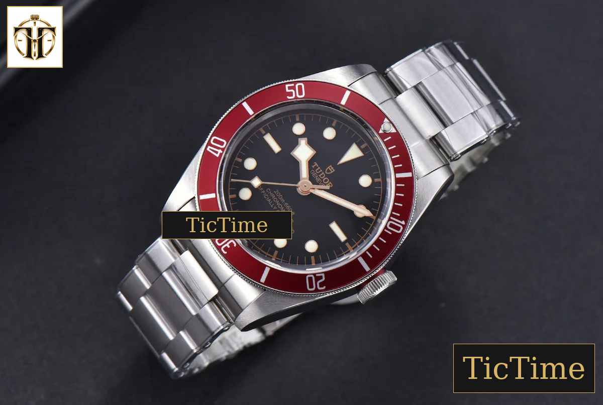 Heritage Black Bay Shield 2016 41mm ZF Red SS Bracelet A2824 — foto 4