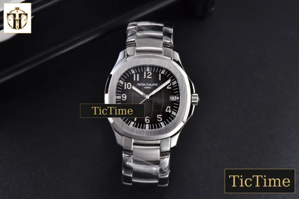 Foto frontal — Aquanaut 5167 40mm 3KF Black Dial SS Bracelet V3 A330
