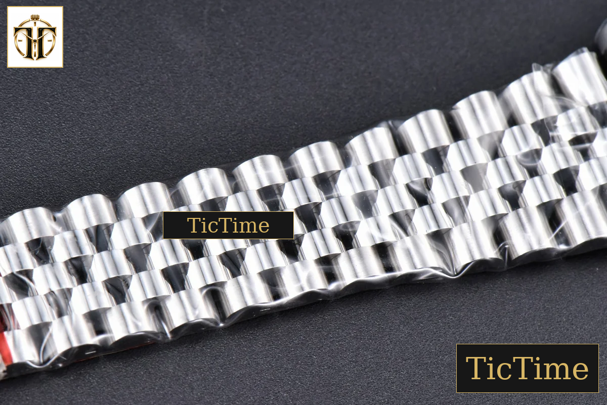 DateJust 126334 41mm Clean Factory Green Motif Dial Jubilee Bracelet VR3235 — foto 31