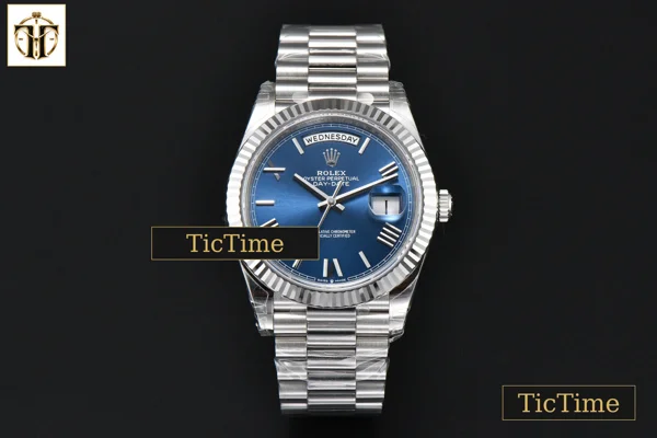 Foto frontal — DayDate Weighted 40mm VSF Blue Dial Roman Marker President Bracelet DD3255