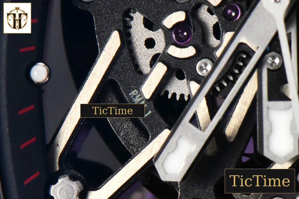 RM035-02 42mm T+F Black Forged Carbon Skeleton Dial Green Crown Purple Rubber Strap RMUL2 — foto 8