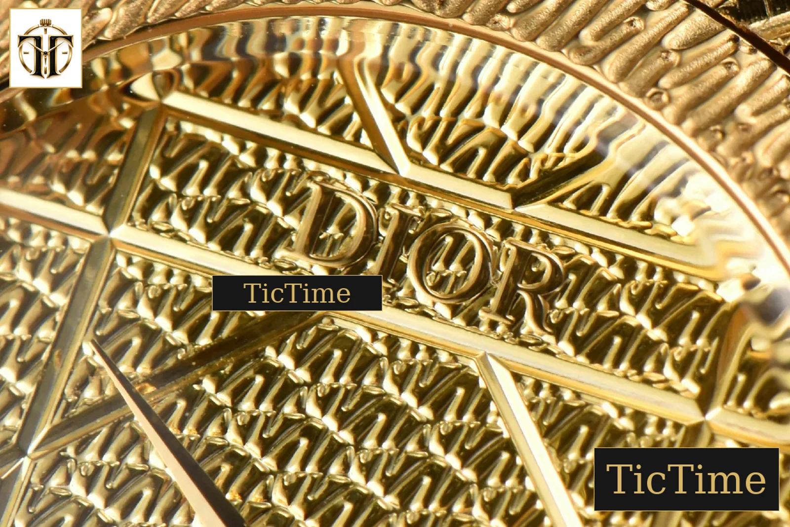 La D My Dior 25mm K11F Gold Dial Quartz — foto 5