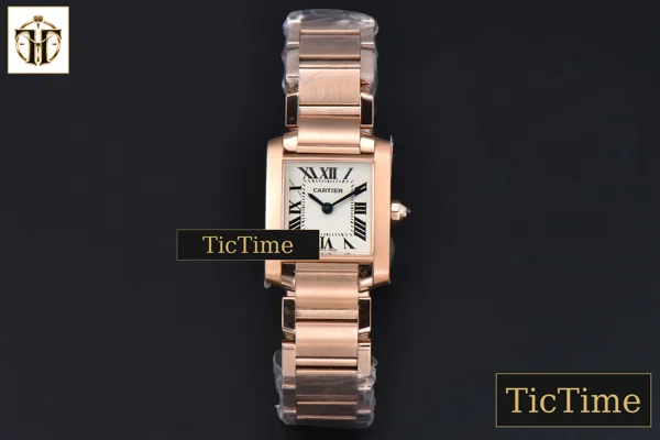 Foto frontal — Tank Francaise Small 25.7mmx21.2mm 8848F RG Bracelet Quartz
