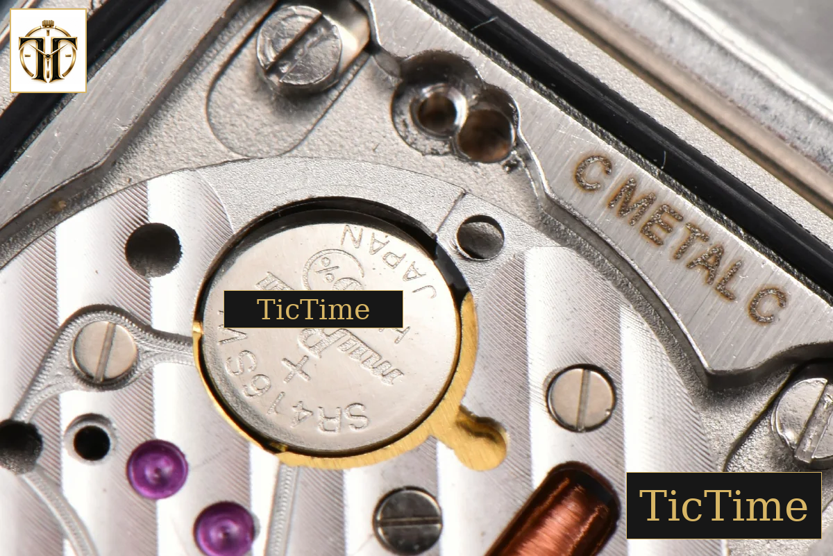 Tank Must Small 29.5mmx22mm K11F White Dial SS Bracelet Ronda Quartz — foto 19