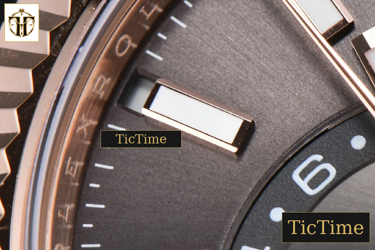 Sky-Dweller 336935 42mm ZF RG Case Grey Dial Rubber Oysterflex Strap (Tungsten) — foto 6