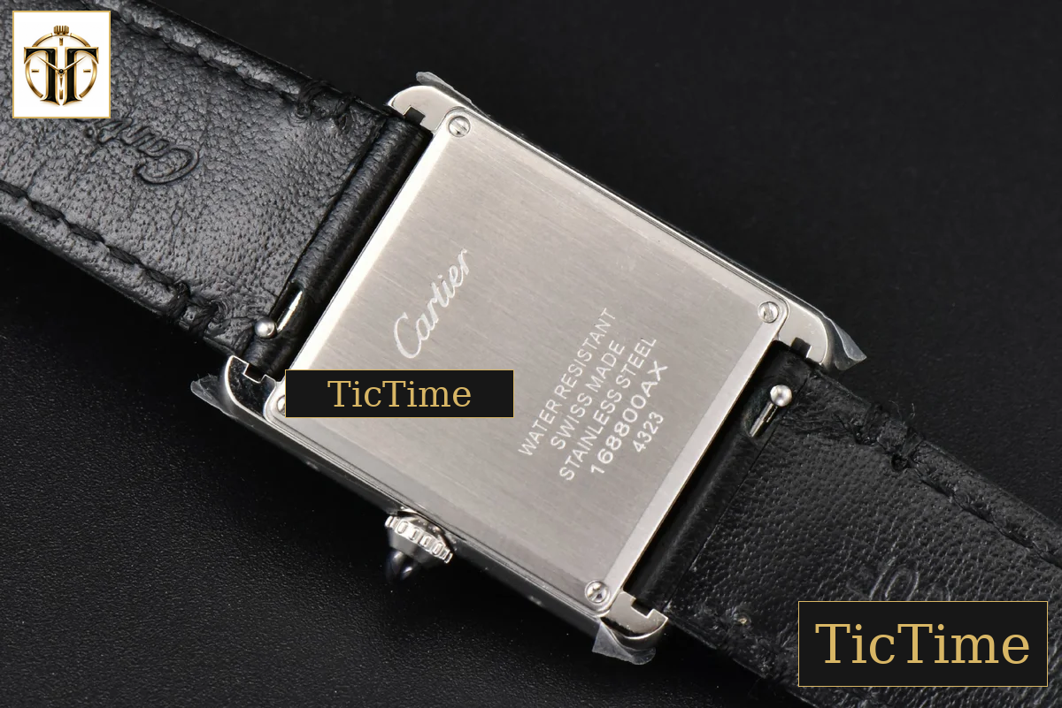 Tank Must Large 33.7×25.5mm K11F White Dial Smooth Black Strap Quartz — foto 13