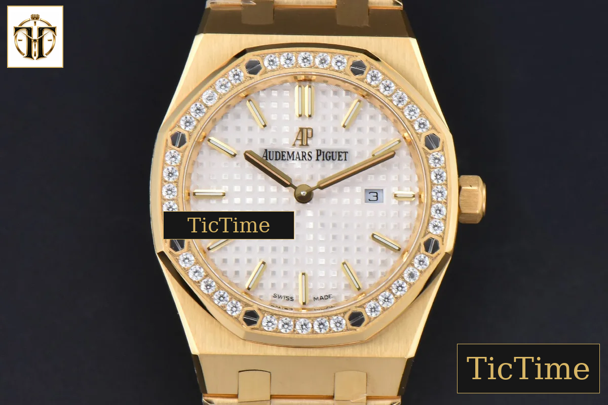 Royal Oak Ladies 67651BA 33mm ZF YG Diamond White Dial YG Bracelet Quartz — foto 3
