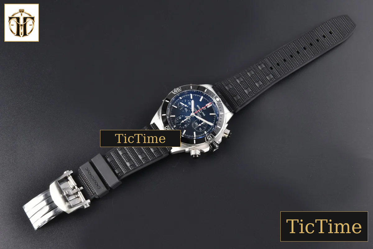 Chronomat B01 44mm BLSF Black Bezel Black Dial Rubber Strap 7750 — foto 32